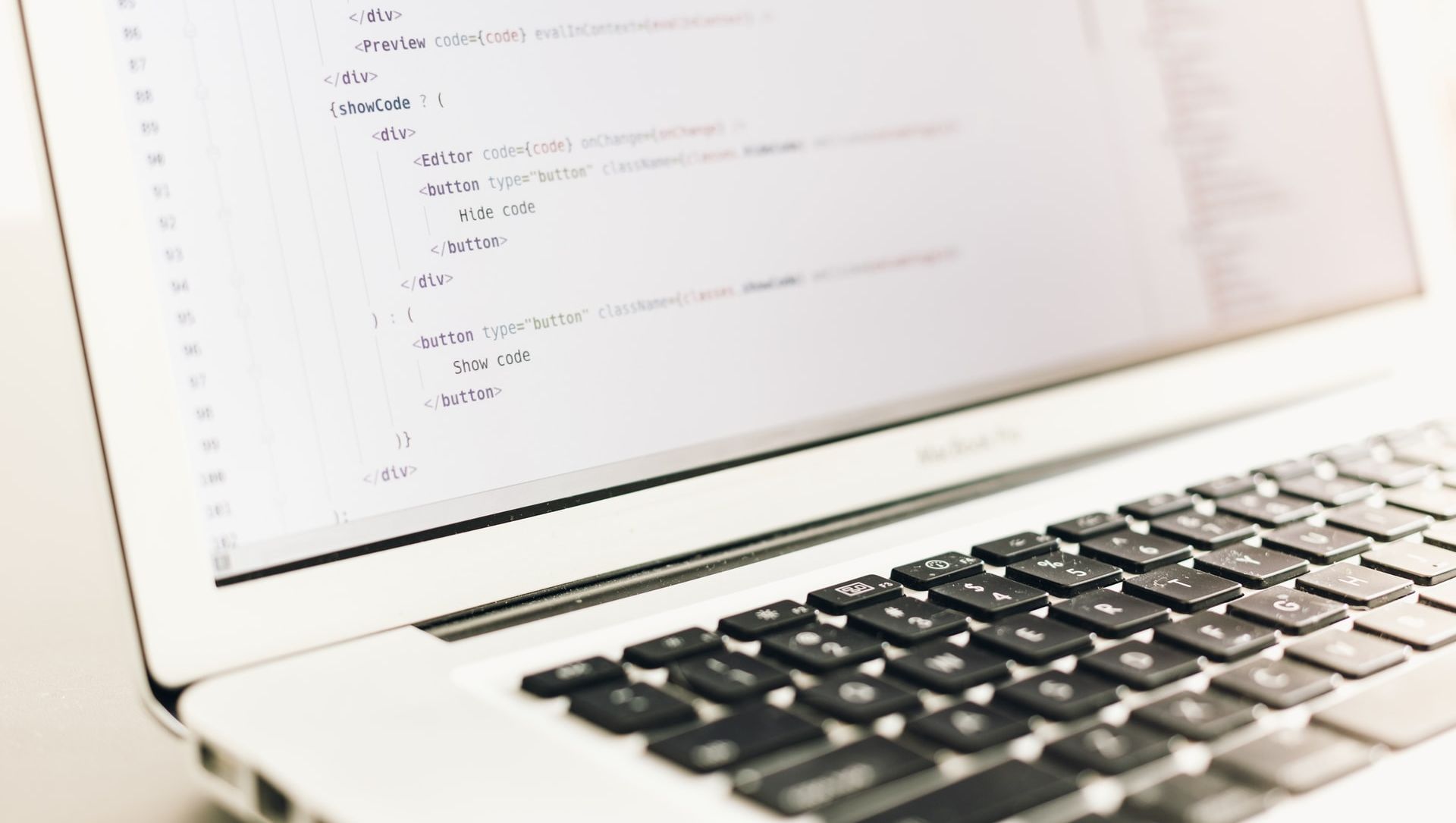 Derfor skal du bruke schema og strukturert data på nettstedet ditt